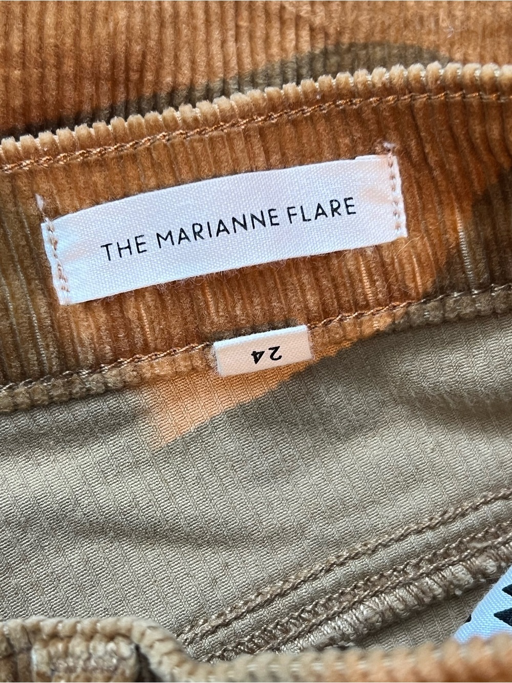 Aritzia Denim Forum Marianne Flare - Picture 4 of 8